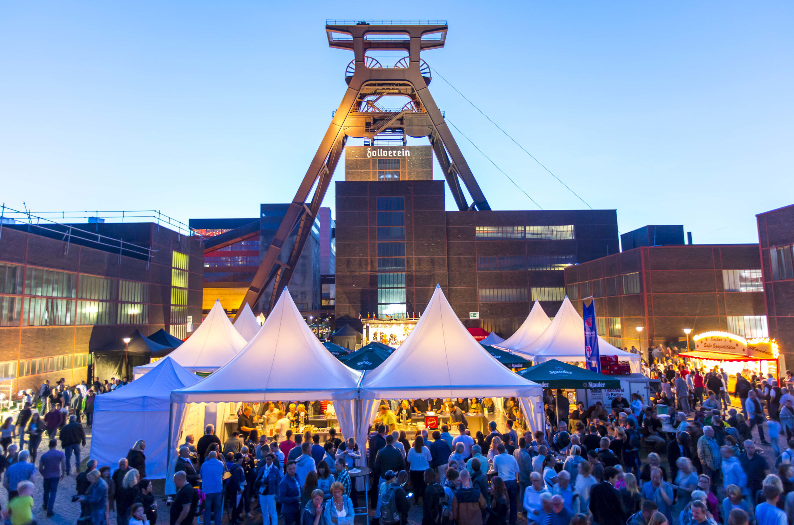 UNESCO-Welterbe Zollverein - Leuchtturm Für Das Ruhrgebiet